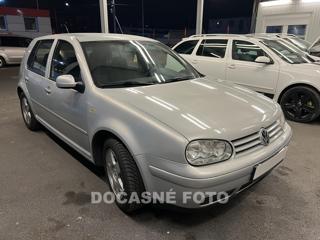 Volkswagen Golf 1.6i hatchback