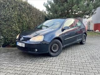 Volkswagen Golf 1,4 i TRENDLINE / KLIMA / VÝHŘEV hatchback