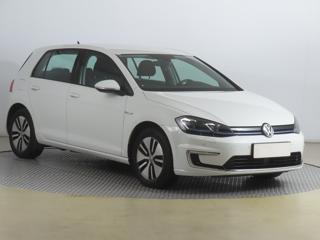 Volkswagen Golf 32 kWh - 37 Ah 100kW hatchback