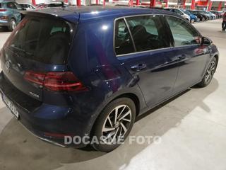 Volkswagen Golf 1.5TSi hatchback