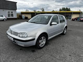 Volkswagen Golf 1,6 i - AUT. KLIMATIZACE hatchback