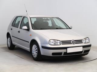 Volkswagen Golf 1.6 74kW hatchback