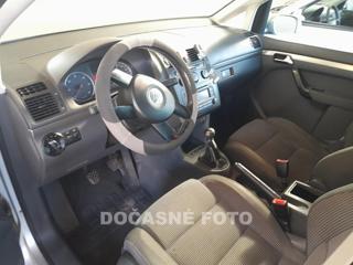 Volkswagen Golf 1.4i hatchback