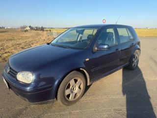 Volkswagen Golf 1.6 HIGHLINE hatchback