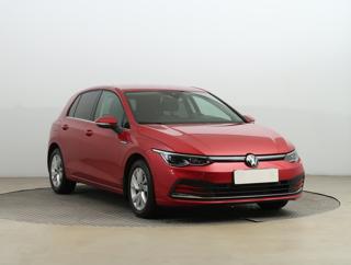 Volkswagen Golf 1.5 eTSI 110kW hatchback