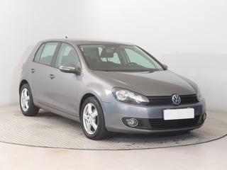 Volkswagen Golf 1.6 TDI 77kW hatchback