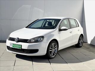 Volkswagen Golf 1,6 TDi Klimatizace Alu hatchback