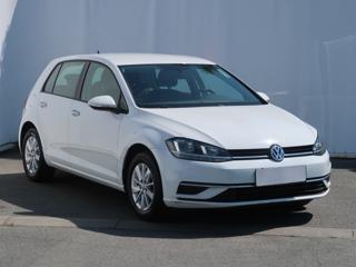 Volkswagen Golf 1.0 TSI 81kW hatchback