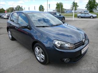 Volkswagen Golf 1,4 TSi 90kW DSG,rezervace hatchback