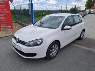 Volkswagen Golf 1,6 TDI KLIMA,VYHŘ.SEDAČKY hatchback