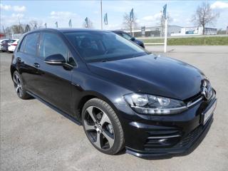 Volkswagen Golf 1,6 TDi 85kW R-LINE, 2x kola hatchback