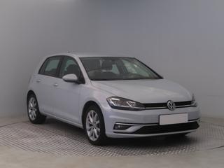 Volkswagen Golf 1.0 TSI 81kW hatchback