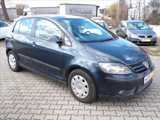Volkswagen Golf Plus 1,6 MPI  TAŽNÉ ZAŘÍZENÍ hatchback