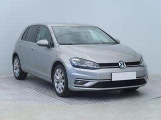 Volkswagen Golf 1.0 TSI 81kW hatchback