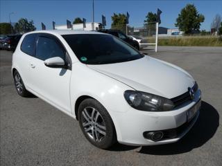 Volkswagen Golf 1,4 TSi 90kW DSG serviska hatchback