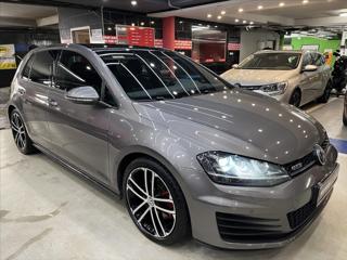 Volkswagen Golf 2,0 TDi - panorama . 1.majitel  GTD hatchback