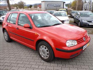 Volkswagen Golf 1,6 i  AUTOMAT hatchback