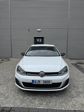 Volkswagen Golf 77 kW, nafta hatchback