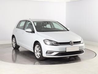 Volkswagen Golf 1.0 TSI 81kW hatchback