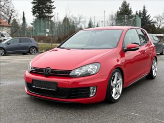 Volkswagen Golf 2,0 GTI 155kW Kůže,Výhřev,Serv hatchback