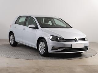 Volkswagen Golf 1.0 TSI 81kW hatchback
