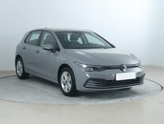 Volkswagen Golf 1.0 TSI 81kW hatchback
