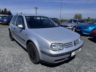 Volkswagen Golf 1.4 16V, 55 kW, 159 tis km hatchback