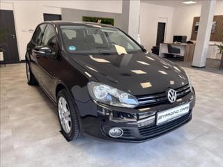 Volkswagen Golf 1,2 1.2TSI TREND hatchback