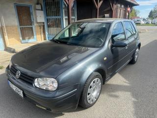 Volkswagen Golf 1,6  74 KW BENZIN AUTOMAT hatchback