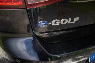 Volkswagen Golf eGolf, nová STK, 100% stav. hatchback - Foto 43