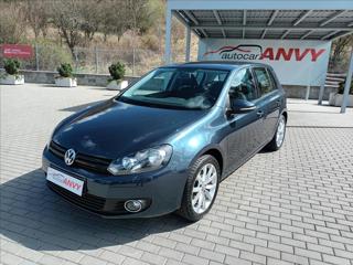 Volkswagen Golf 1,4 16V,59KW,TREND,KLIMA,VÝHŘEV hatchback