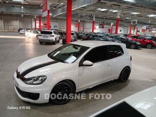 Volkswagen Golf 2.0TSi, Serv.kniha hatchback