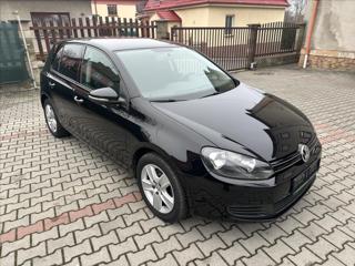 Volkswagen Golf 1,6 MPI hatchback