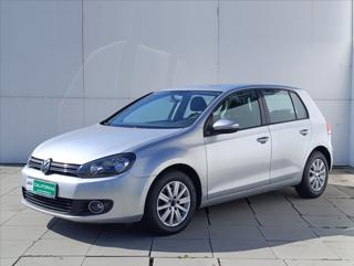Volkswagen Golf 1,6 TDi Klimatizace Tempomat hatchback