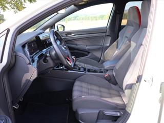 Volkswagen Golf 2,0 TSI GTI 180kW Virtual DPH hatchback - Foto 29