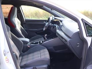 Volkswagen Golf 2,0 TSI GTI 180kW Virtual DPH hatchback - Foto 11