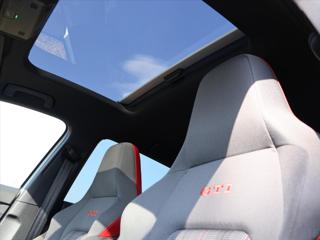 Volkswagen Golf 2,0 TSI GTI 180kW Virtual DPH hatchback - Foto 31