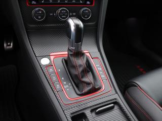 Volkswagen Golf 2,0 TSI GTI 180kW Performance hatchback - Foto 21
