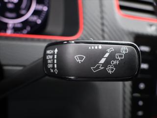 Volkswagen Golf 2,0 TSI GTI 180kW Performance hatchback - Foto 16