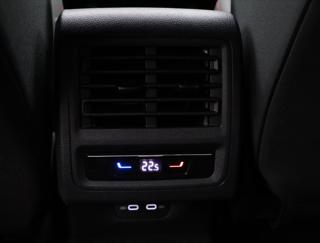 Volkswagen Golf 2,0 TSI GTI 180kW DSG DPH hatchback - Foto 34