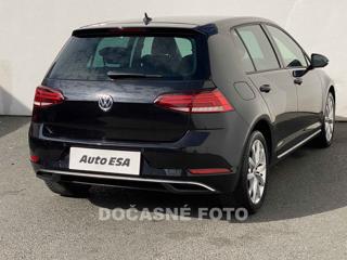 Volkswagen Golf 1.5 TSi hatchback