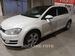 Volkswagen Golf 1.2 hatchback