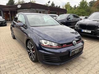 Volkswagen Golf 2.0 GTI DSG hatchback