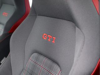 Volkswagen Golf 2.0 GTI 180kW DSG Virtual hatchback - Foto 18