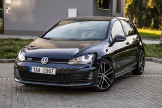 Volkswagen Golf 2014, 1968 ccm, 135 kW, nafta hatchback