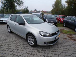 Volkswagen Golf 1,4 TSI  NEZÁVISLÉ TOPENÍ hatchback