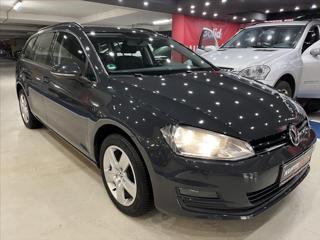 Volkswagen Golf 1,6 TDi - 2x ALU kola!  Comfortline kombi