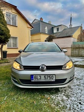 Volkswagen Golf 1,2 TSI 77 kW Trendline Variant  TSi 77 kw r.v. 2014 kombi