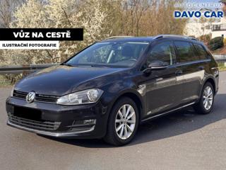 Volkswagen Golf 1,0 TSI 81kW Aut.klima Navi kombi