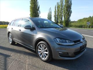 Volkswagen Golf 2,0 110 kW LOUNGE LED Serviska kombi